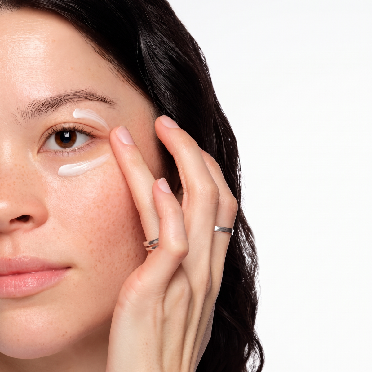 Lacto-PDRN* 4% + B9 Eye Cream