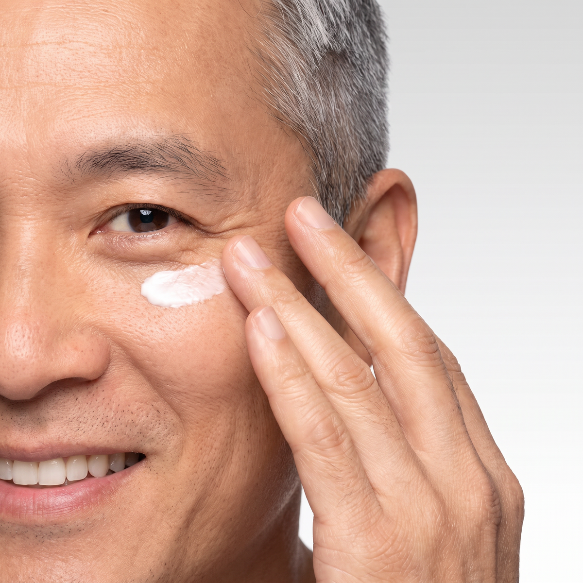 Lacto-PDRN* 4% + B9 Eye Cream